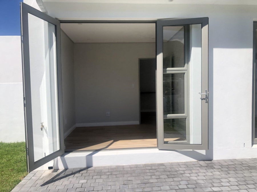 To Let 2 Bedroom Property for Rent in Vermont Western Cape